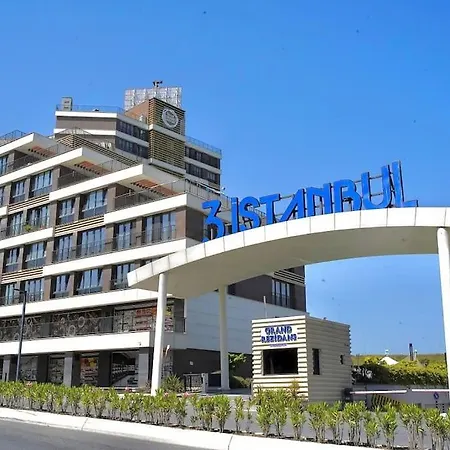 3.istanbul: 1.b Luxury Apt In Kayasehir *